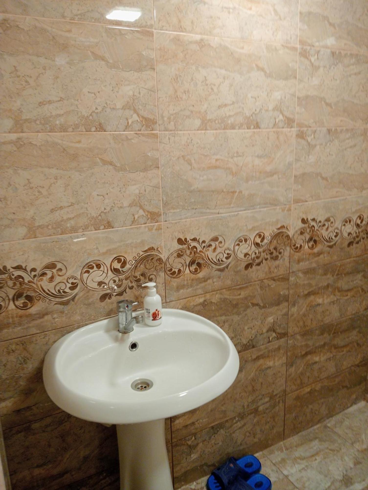 Apartment On The Delara Aliyeva Street Baky Esterno foto