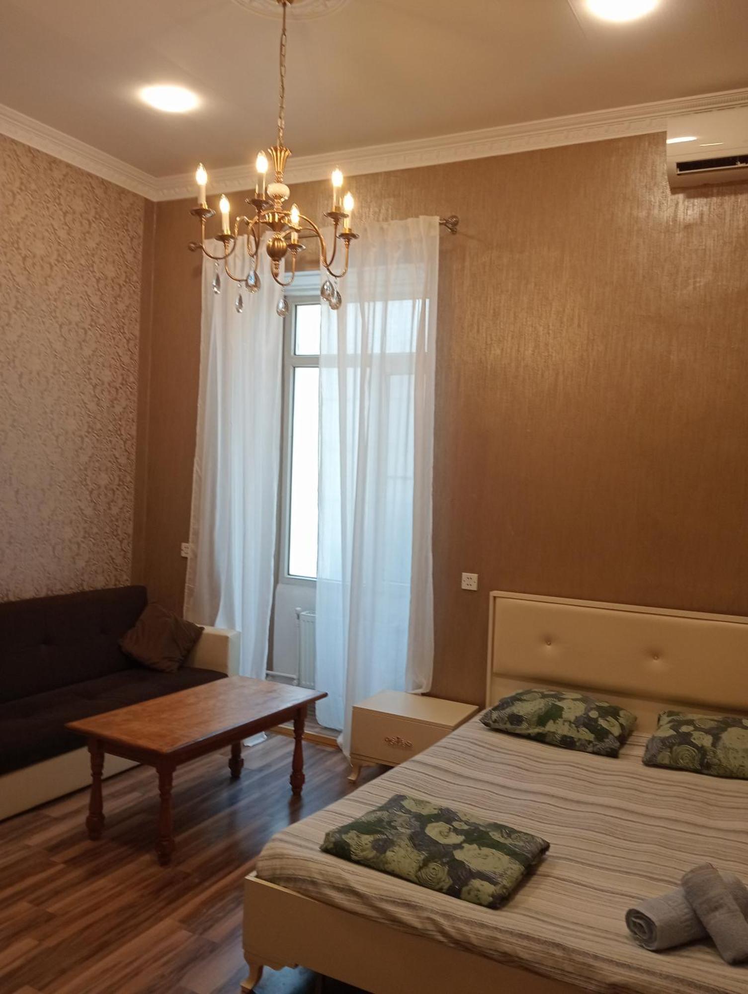 Apartment On The Delara Aliyeva Street Baky Esterno foto